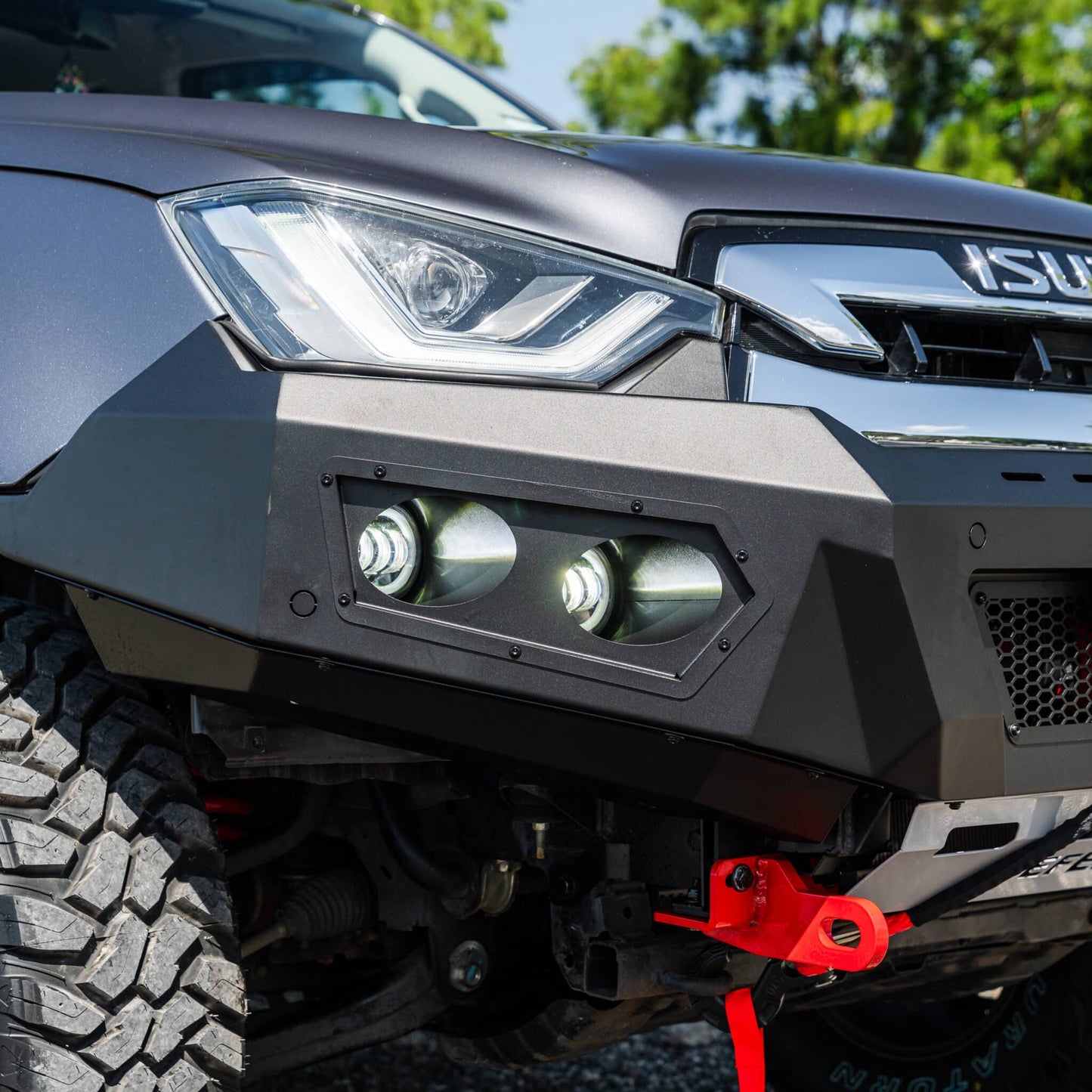 SHIELD Off-Road Loopless Bull Bar - Isuzu D-Max 2021-Present