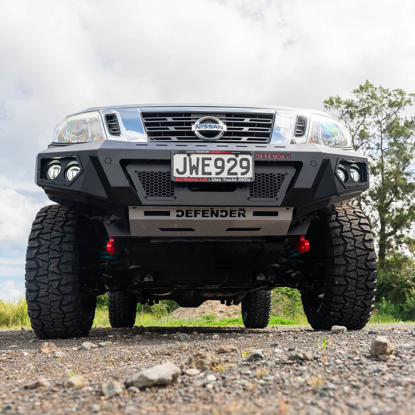 SHIELD Off-Road Loopless Bull Bar - Nissan Navara 2015-Present