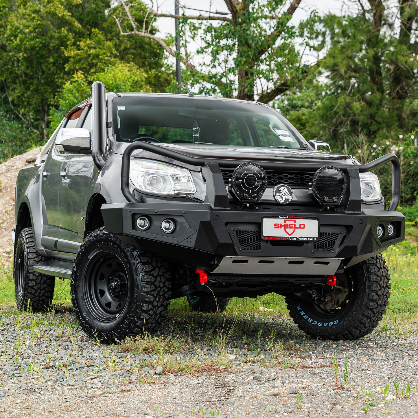 SHIELD Off-Road Triple Loop Bull Bar - Holden Colorado RG 2012-2015
