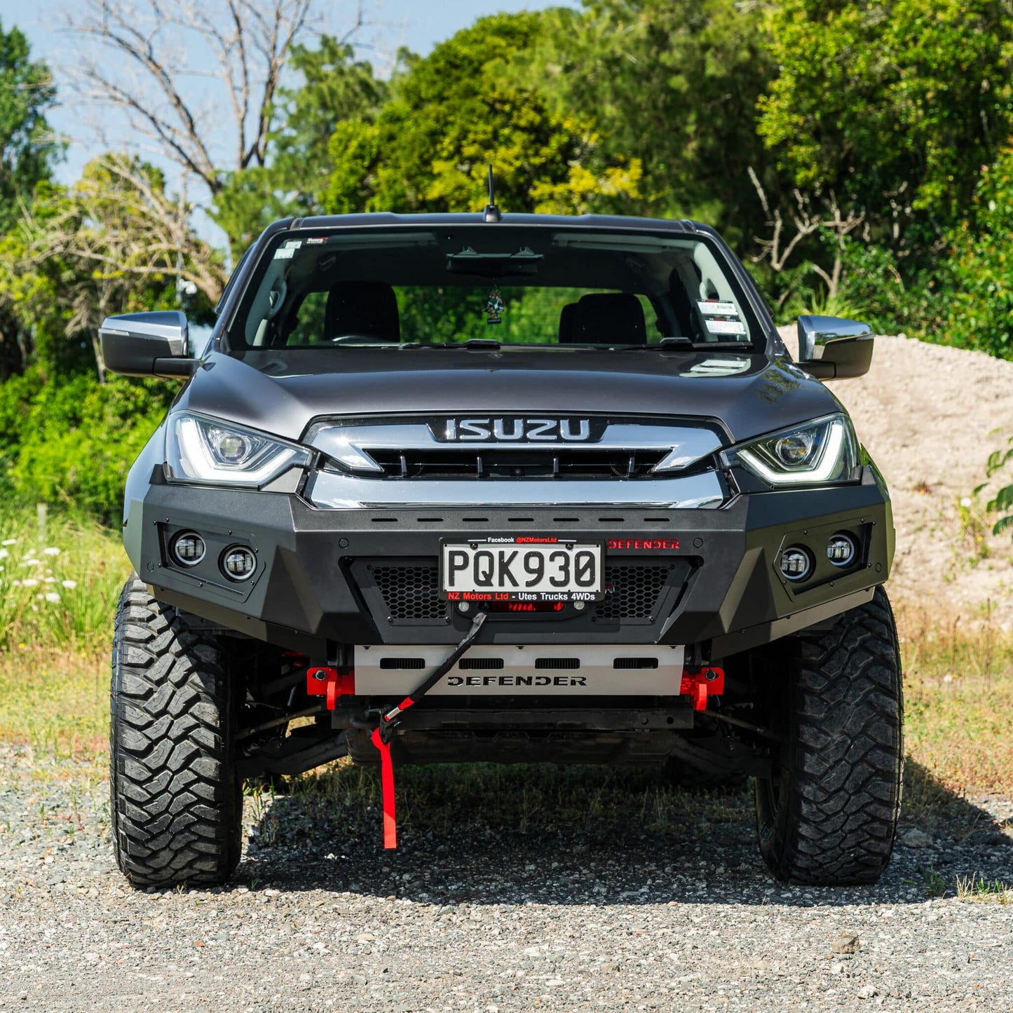 SHIELD Off-Road Loopless Bull Bar - Isuzu D-Max 2021-Present