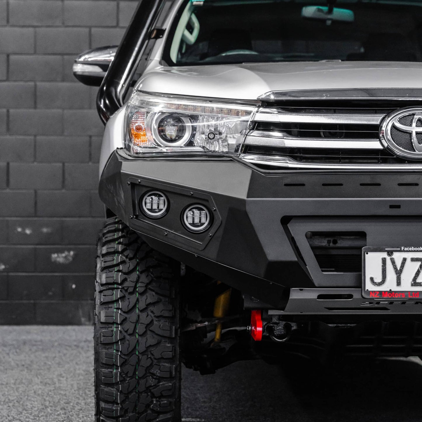 SHIELD Off-Road Loopless Bull Bar - Toyota Hilux N80 2015-2020