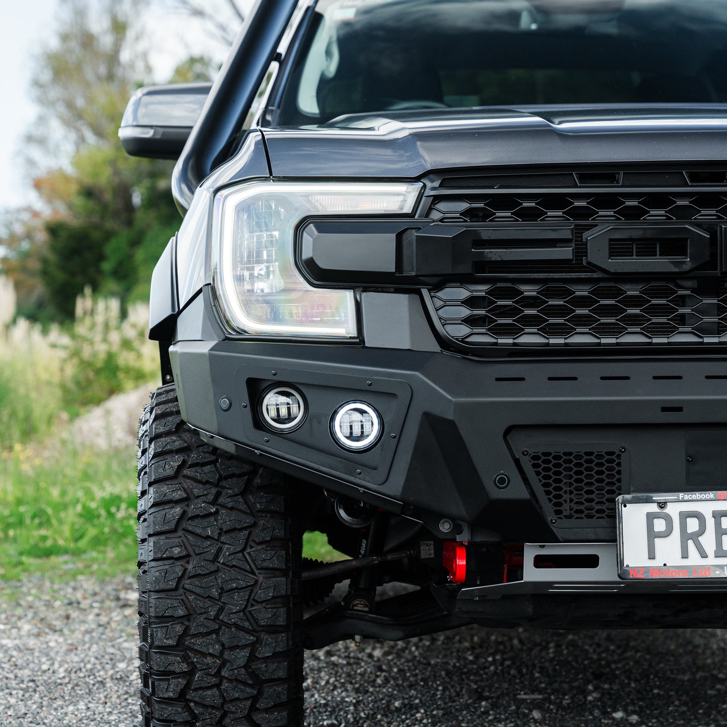 SHIELD Off-Road Loopless Bull Bar - Ford Ranger Next Gen 2022+