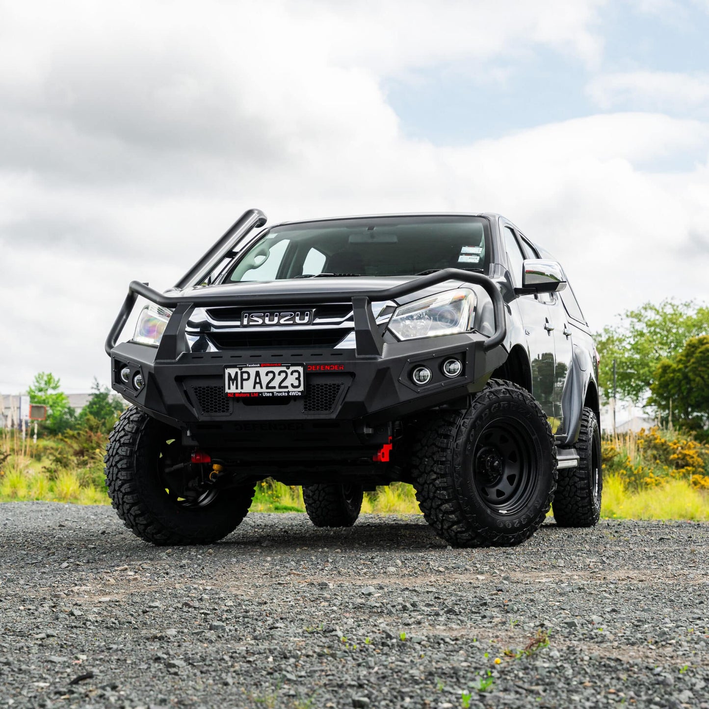 SHIELD Off-Road Triple Loop Bull Bar - Isuzu D-Max 2016-2020