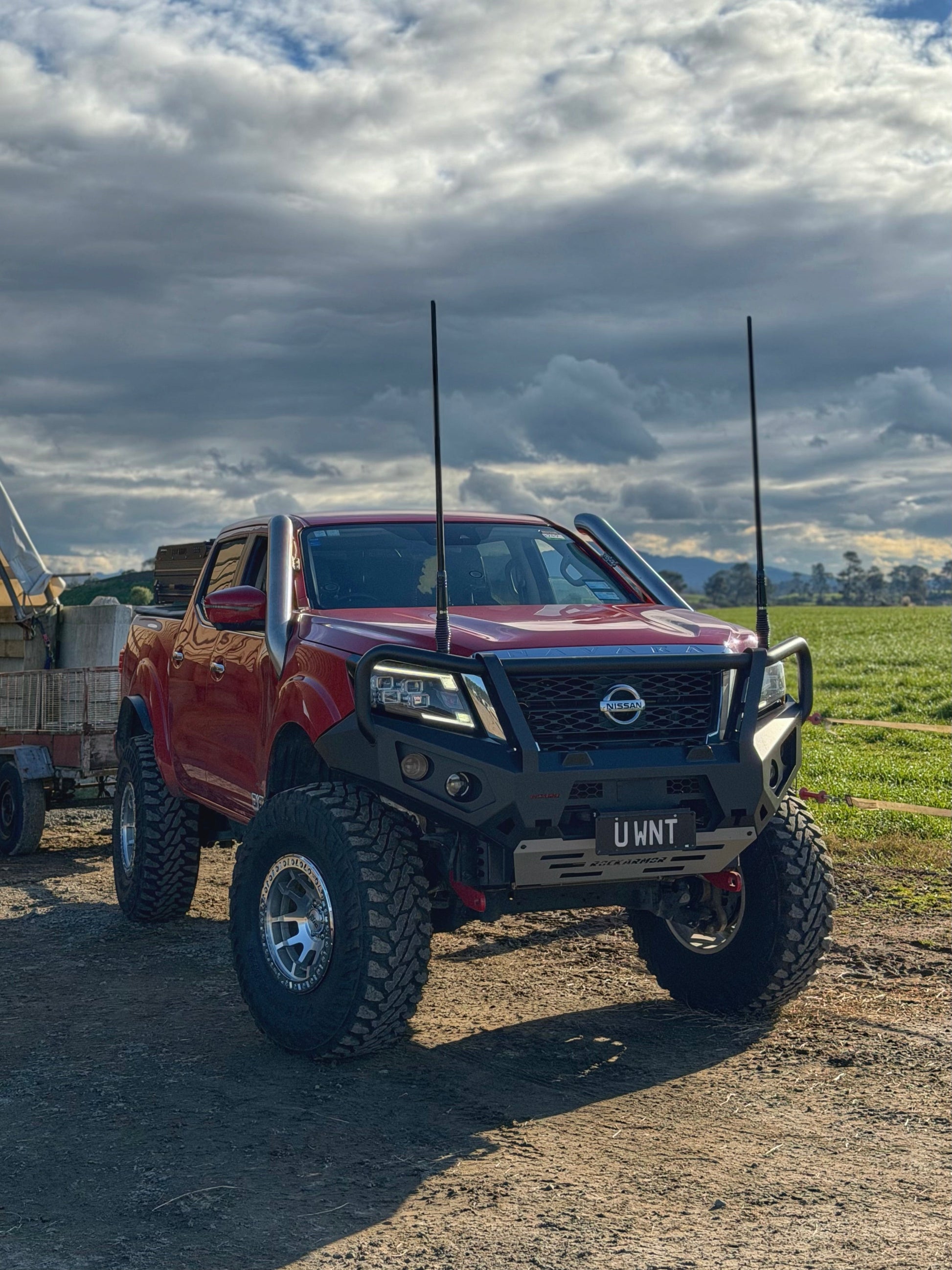 Rockarmor GT Hoop bullbar on Nissan Navara NP300 - front three quarter view